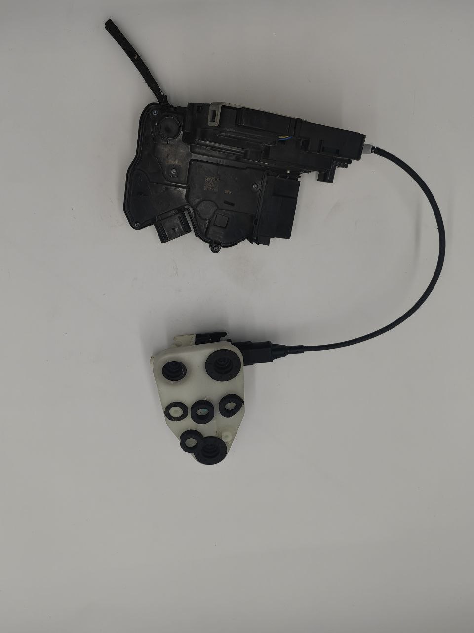 X01-62051103 thumbnail