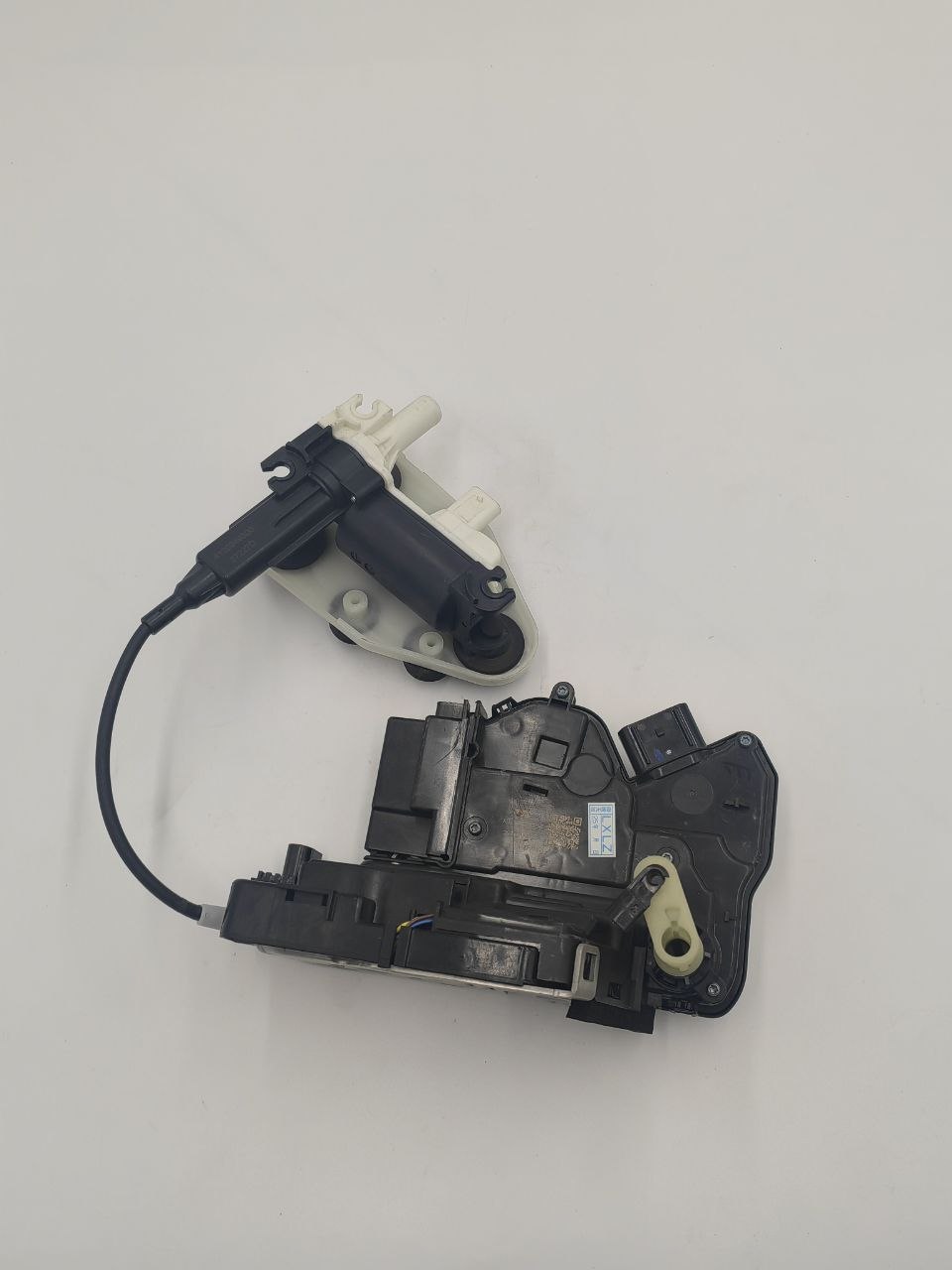 X01-61051101 thumbnail